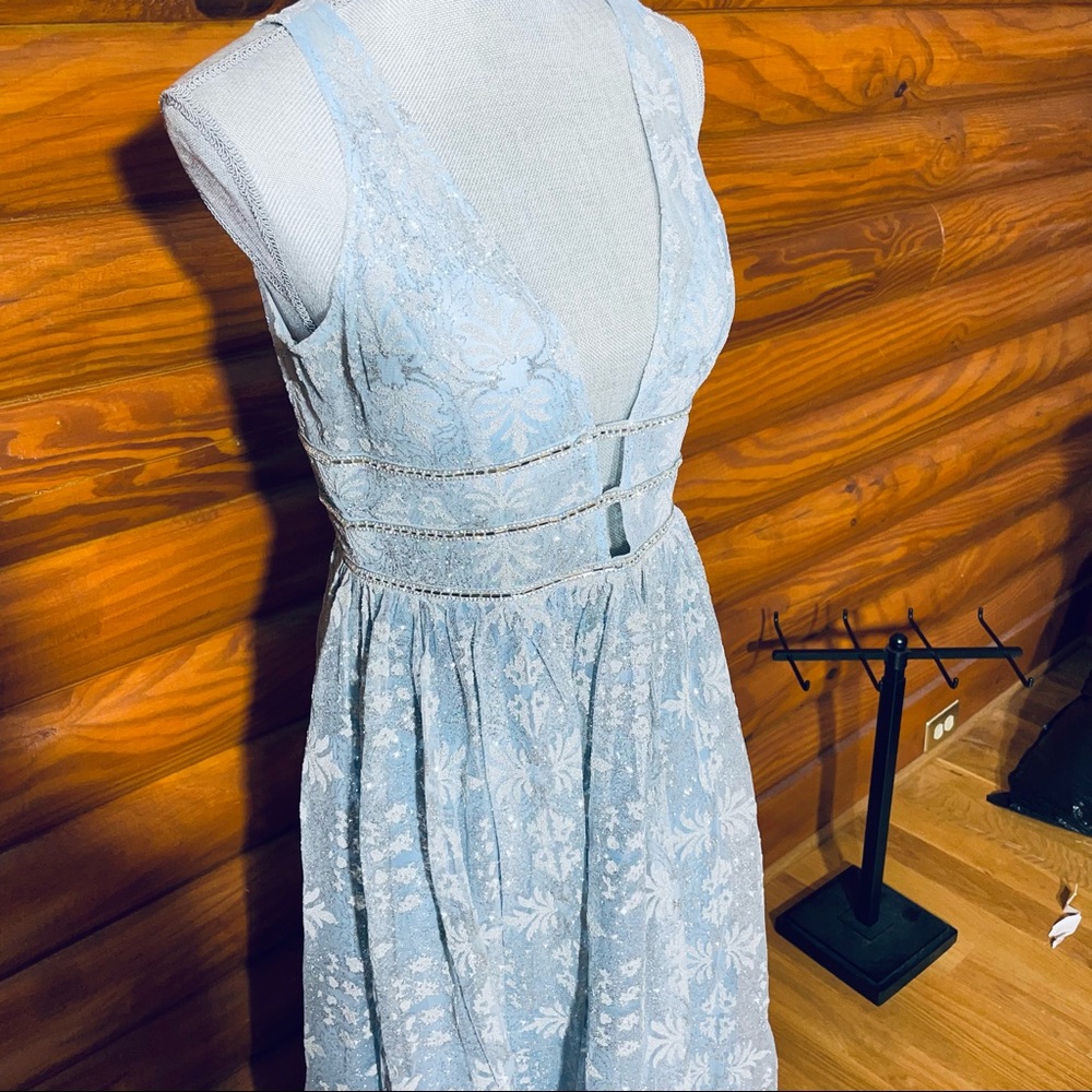 Prom dress - Picture 2 of 3